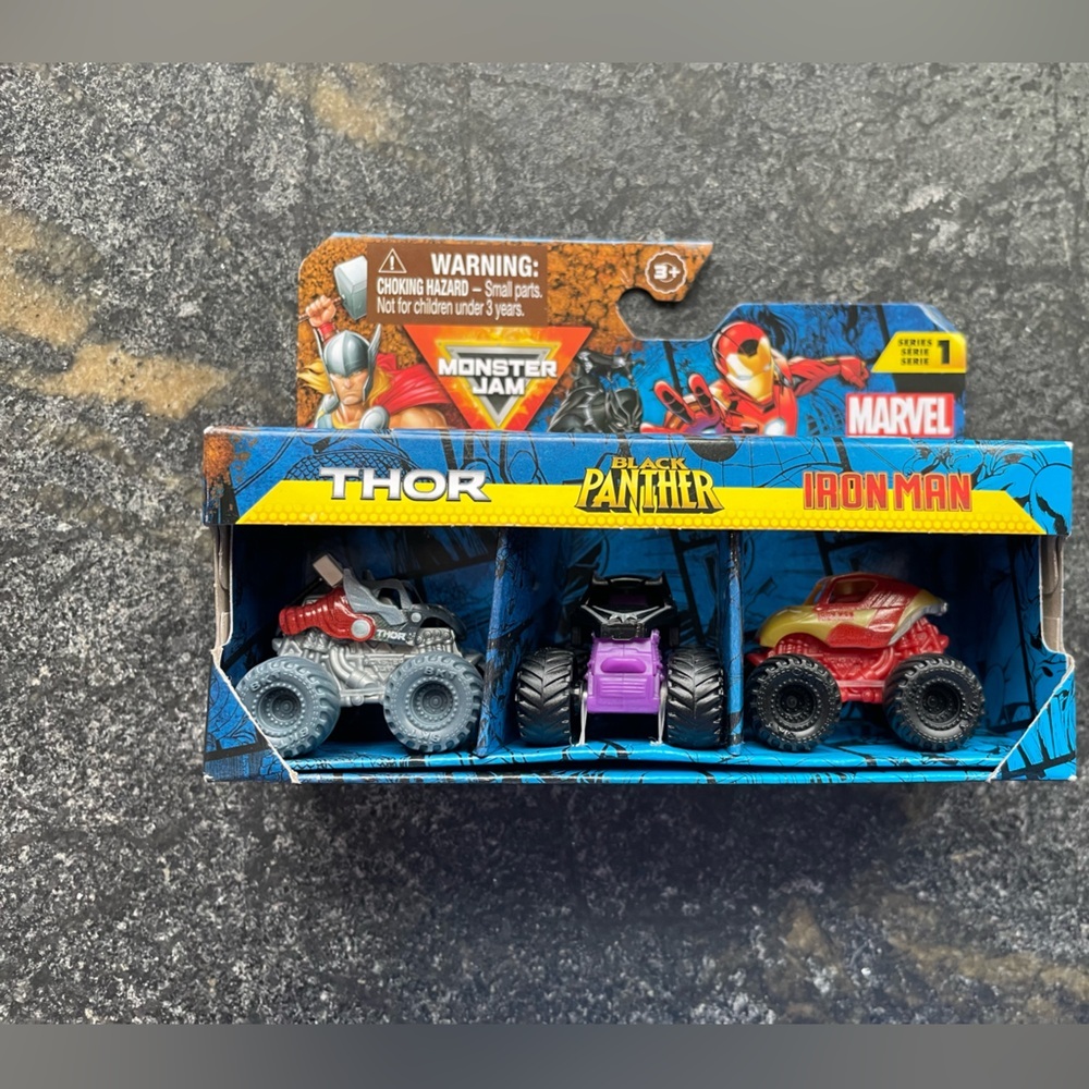 Monster Jam, Marvel Mini 1:87 Scale Monster Truck 3-Pack